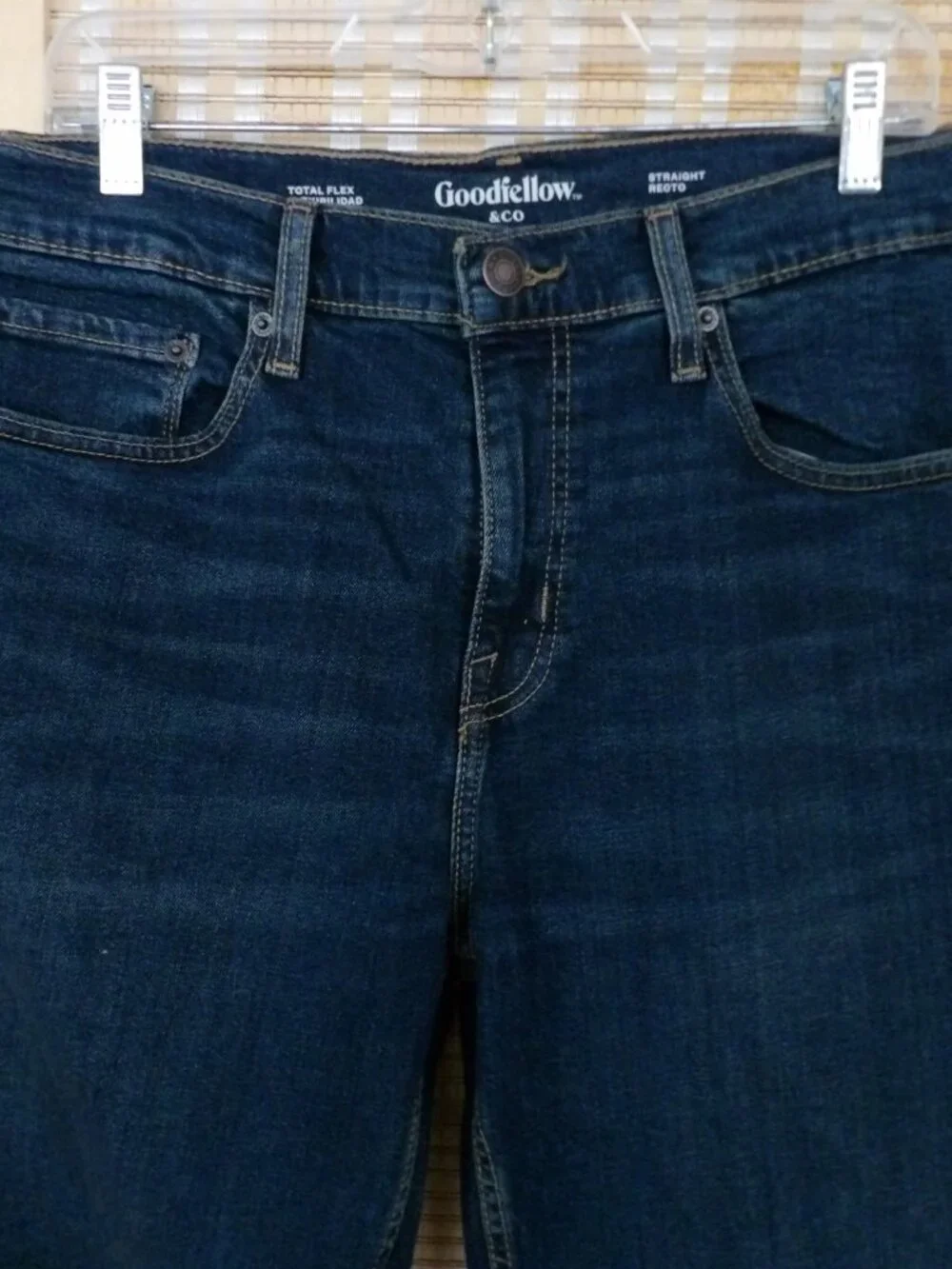 NWOT Men's Goodfellow Size 34x32 Total Flex Straight Leg Blue Denim Jeans